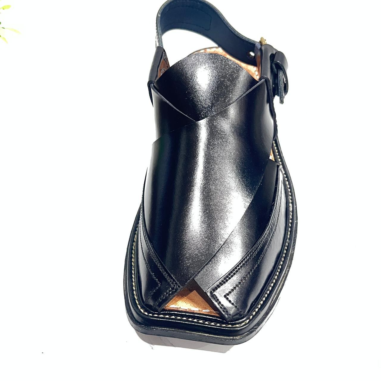Peshawari chappal in a sleek black finish