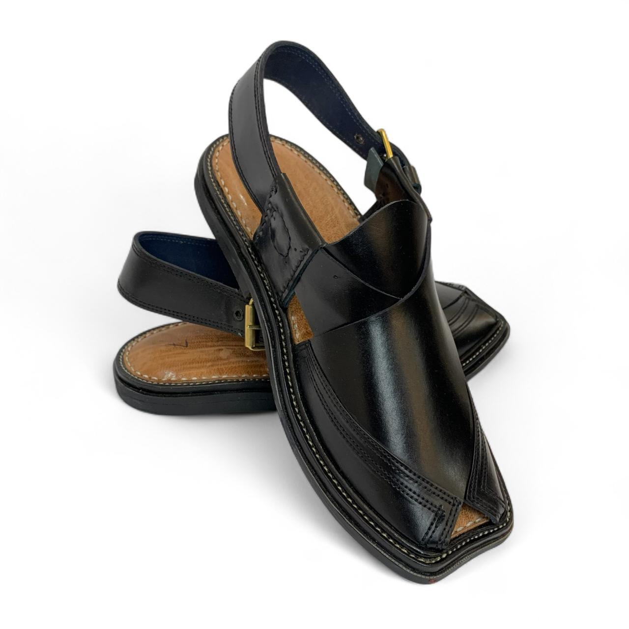 Peshawari chappal in a sleek black finish