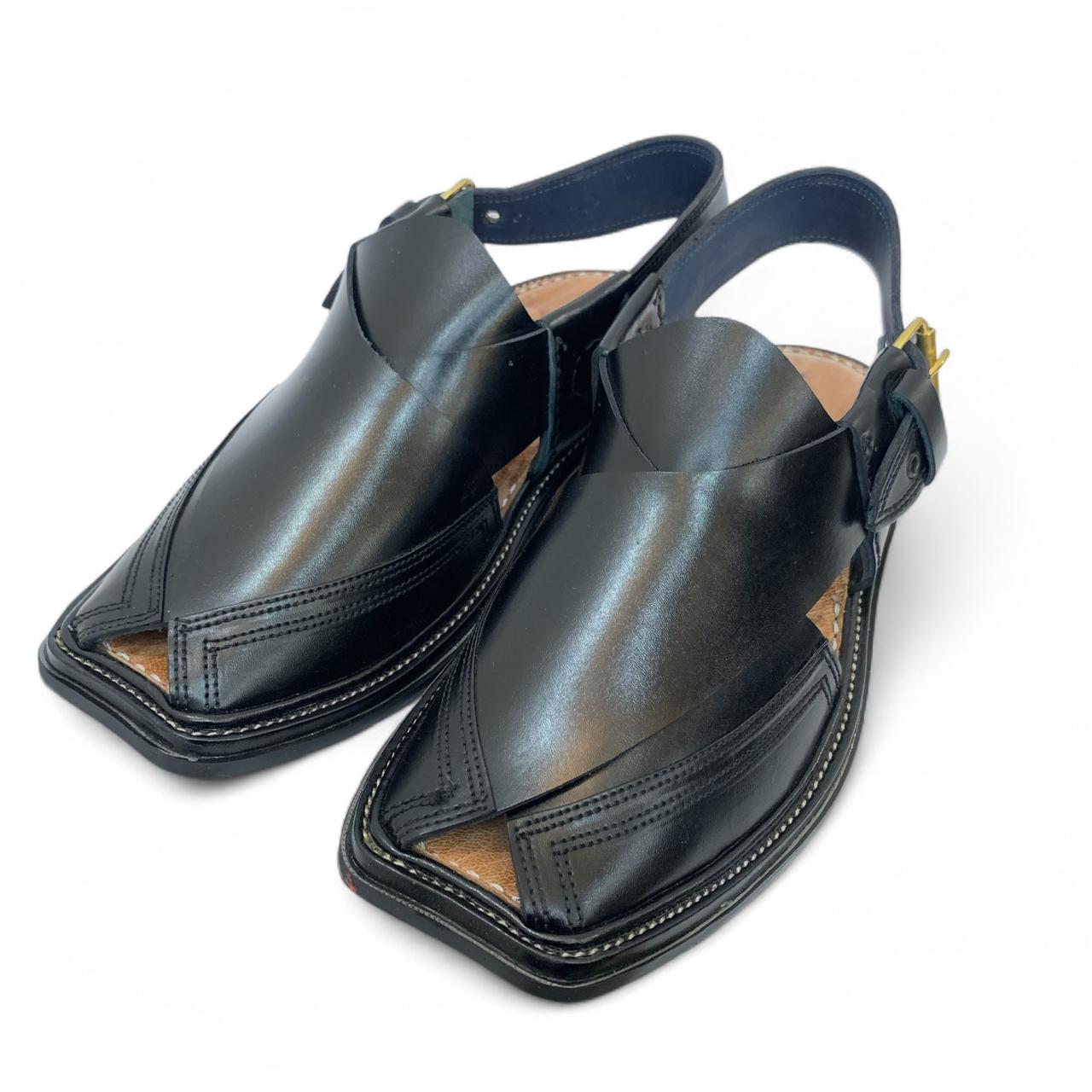 Peshawari chappal in a sleek black finish