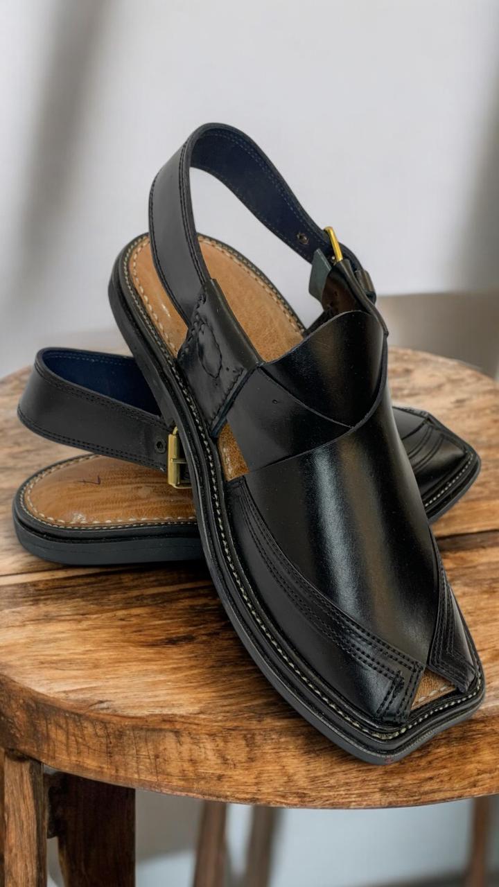 Peshawari chappal in a sleek black finish